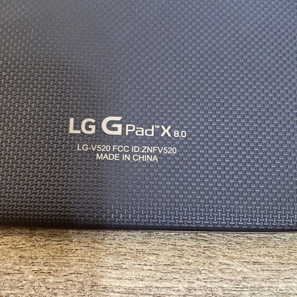LG G Pad X 8.0 with Case - Picture 3 of 12